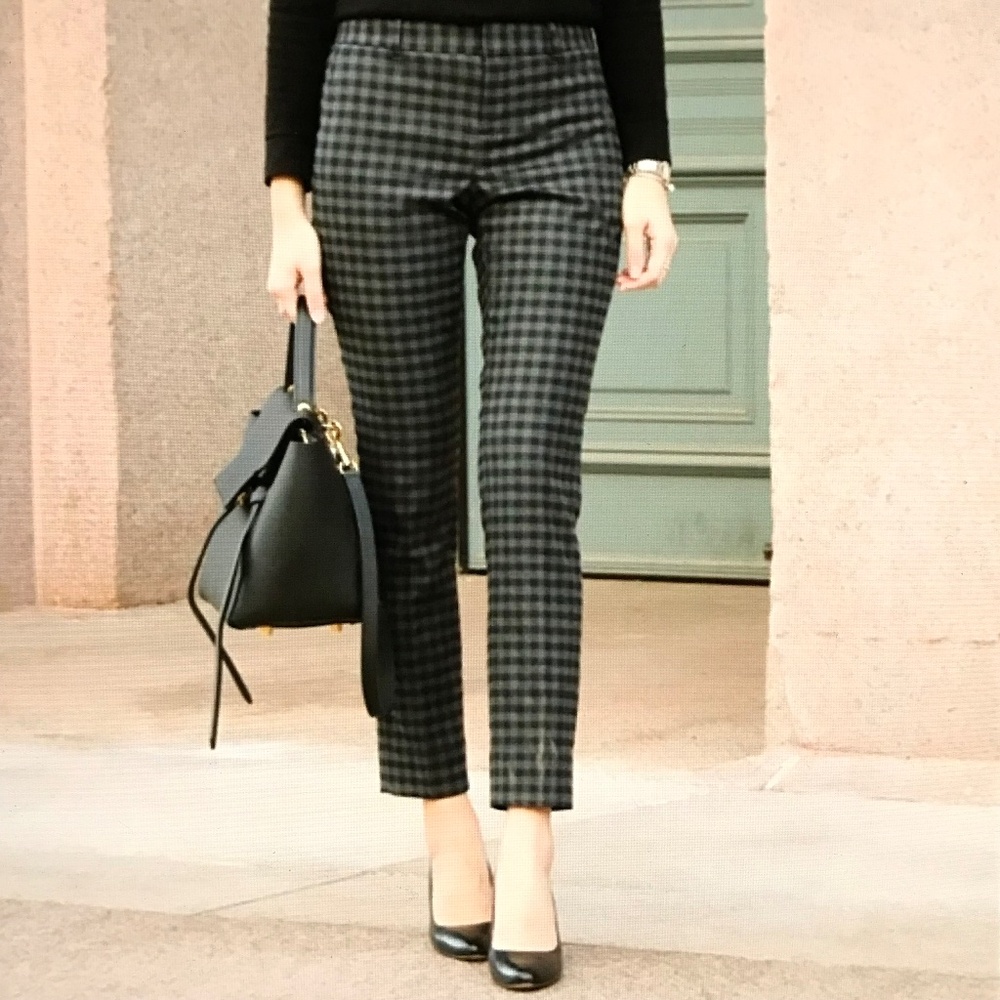 Banana Republic Black & Gray Houndstooth Slim Trousers